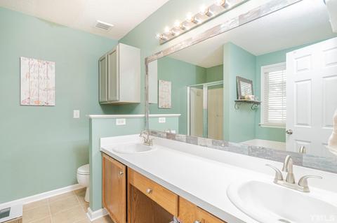 532 Crossview Ln, Durham, NC 27703 photo 24