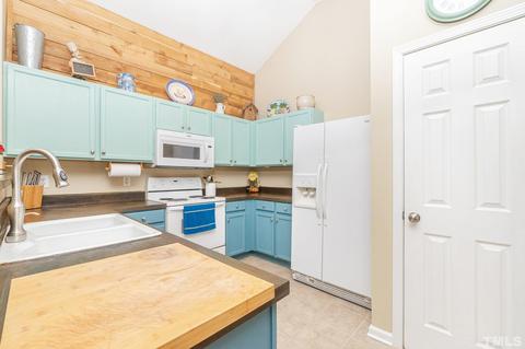 532 Crossview Ln, Durham, NC 27703 photo 15