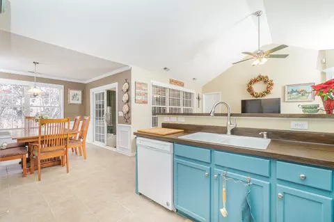 532 Crossview Ln, Durham, NC 27703 photo 17