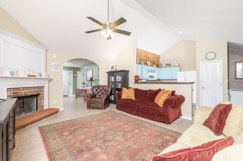 532 Crossview Ln, Durham, NC 27703 photo 10