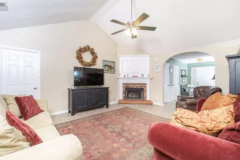 532 Crossview Ln, Durham, NC 27703 photo 9