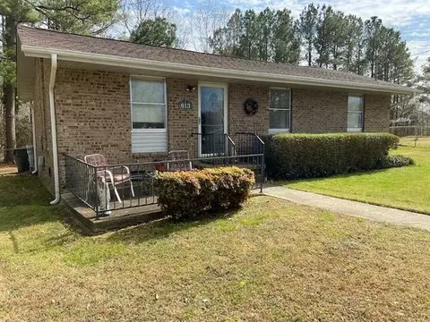 613 Juno Ct, Raleigh, NC 27610 photo 4