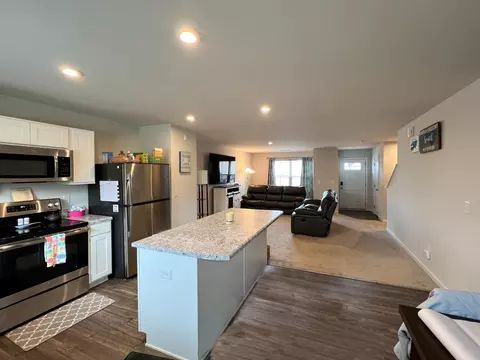 1102 Old Evergreen Dr, Durham, NC 27704 photo 3