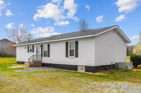 2429 Old Stage Rd, Erwin, NC 28339 photo 5