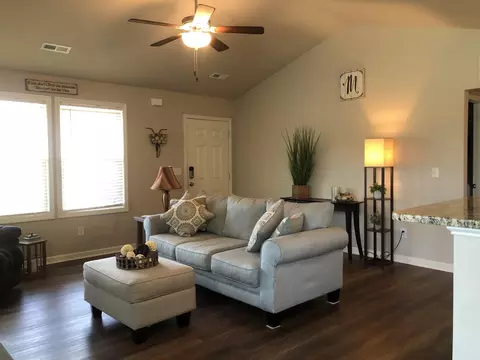 75 Monaghan Ct, Selma, NC 27576 photo 7
