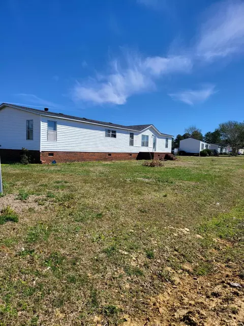813 Herbert Dr, Kinston, NC 28501 photo 3