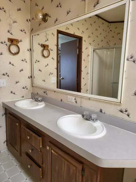 813 Herbert Dr, Kinston, NC 28501 photo 6