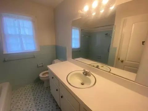 409 Old Post Rd, Erwin, NC 28339 photo 5