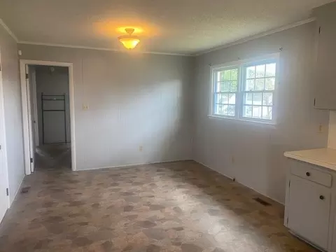 409 Old Post Rd, Erwin, NC 28339 photo 4