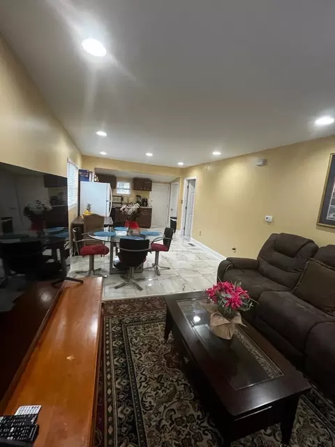 1026 Juniper St, Durham, NC 27701 photo 9