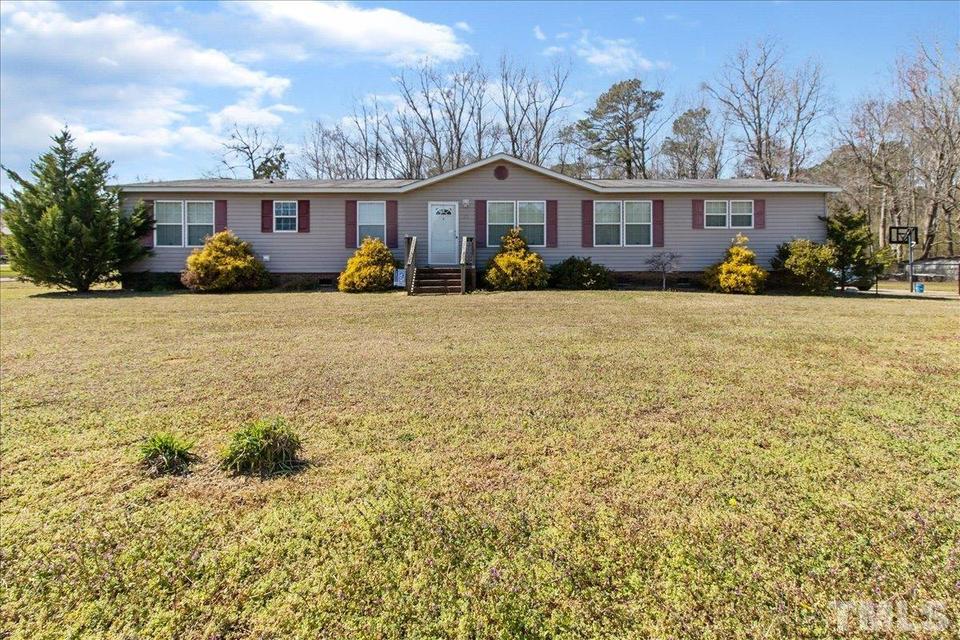 915 Abattoir Rd, Coats, NC 27521 27 Photos MLS 2437338 Movoto