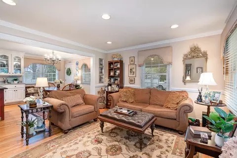 114 Crescent Dr, Pine Level, NC 27568 photo 9