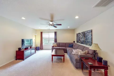 7 Bellmore Ct, Durham, NC 27703 photo 3