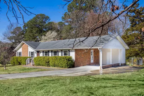 6108 Castell Dr, Durham, NC 27713 photo 3