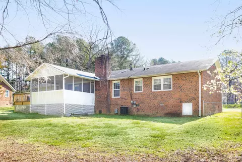 6108 Castell Dr, Durham, NC 27713 photo 6