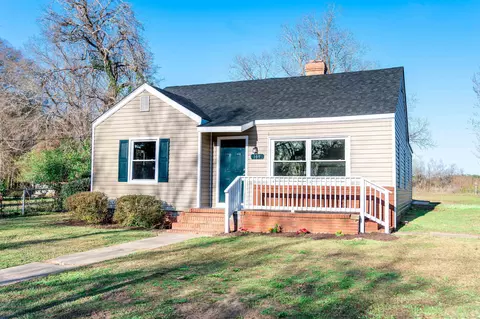 109 Holmes St, Erwin, NC 28339 photo 3