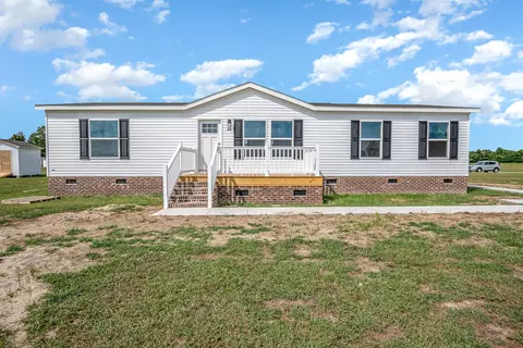 73 Stardust Ln, Selma, NC 27576 photo 1