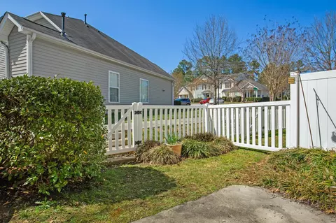 623 Auburn Square Dr, Durham, NC 27713 photo 3