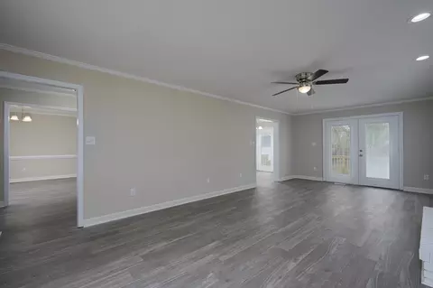 414 Bennett Dr, Selma, NC 27576 photo 9