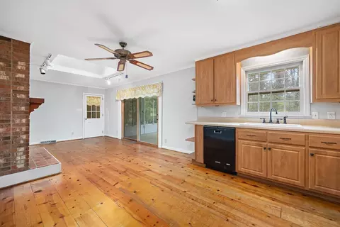 219 Dunhill Dr, Durham, NC 27713 photo 5