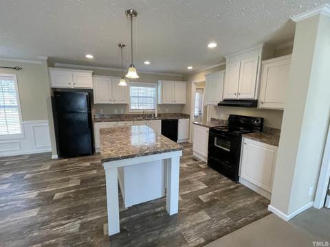 208 Loop Rd, Bunnlevel, NC 28323 photo 12