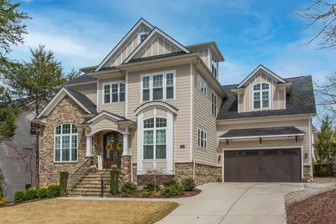 304 Saunders St, Apex, NC 27502 photo 2