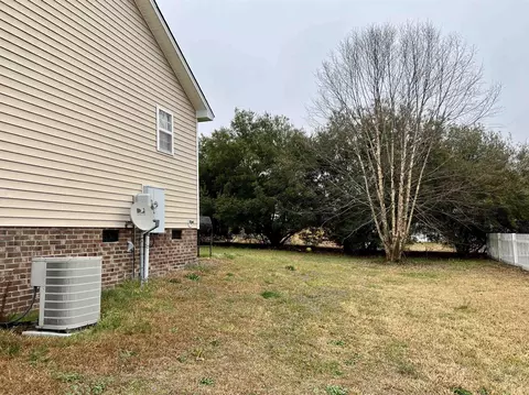 43 Stonewall Dr, Benson, NC 27504 photo 4