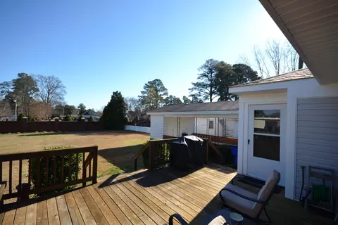 502 W Parrish Dr, Benson, NC 27504 photo 38