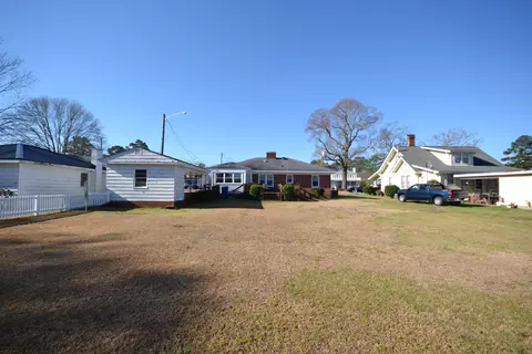 502 W Parrish Dr, Benson, NC 27504 photo 34