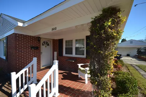 502 W Parrish Dr, Benson, NC 27504 photo 5