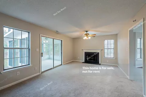 8 Drayton Ct, Durham, NC 27712 photo 5