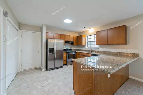 8 Drayton Ct, Durham, NC 27712 photo 4