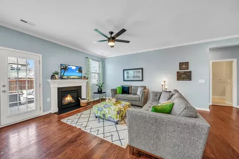 636 Hiddenbrook Dr, Durham, NC 27703 photo 13
