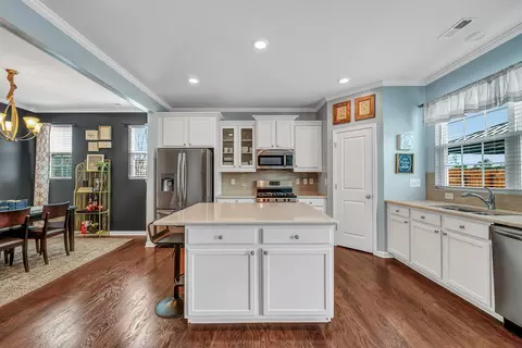 636 Hiddenbrook Dr, Durham, NC 27703 photo 11