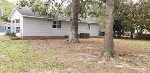 112 Gulf Dr, Dunn, NC 28334 photo 2
