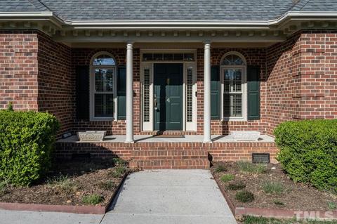 4 Bent Oak Ct, Durham, NC 27705 photo 2