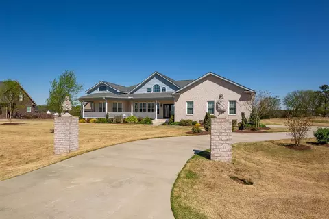233 Pinehurst Ln, Clinton, NC 28328 photo 5