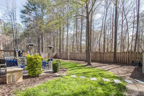 610 Continental Dr, Durham, NC 27712 photo 4