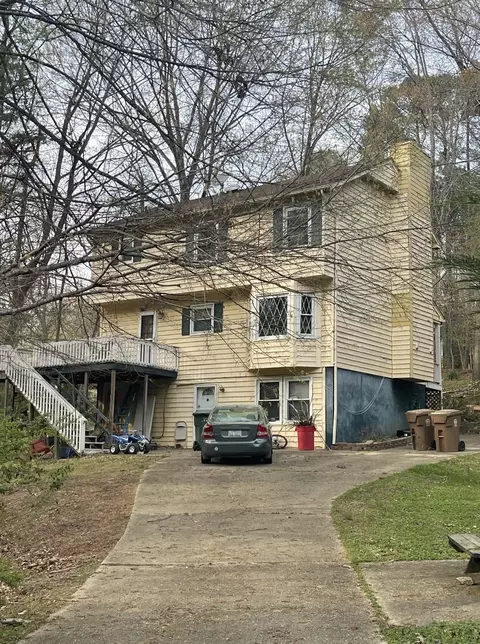 122 E Dynasty Dr, Cary, NC 27513 photo 2