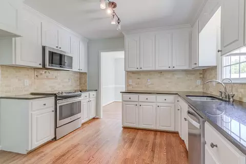 208 Uwharrie Ct, Garner, NC 27529 photo 15