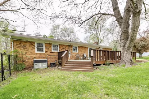 4804 Kinlock Dr, Durham, NC 27712 photo 6