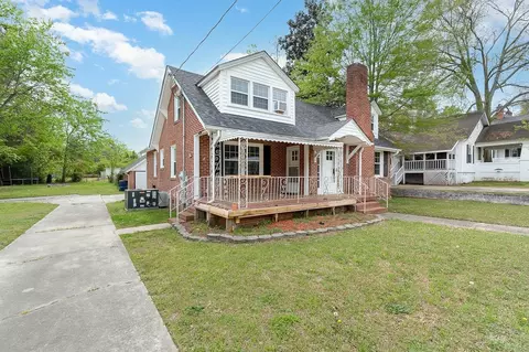 313 S 4th St, Smithfield, NC 27577 photo 2