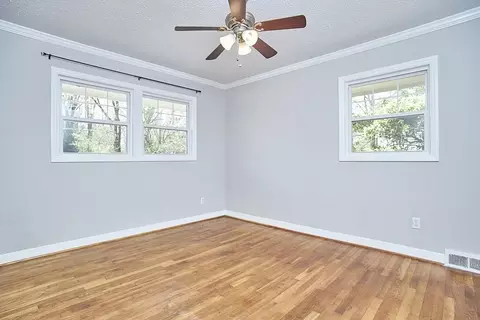 615 E Hammond St, Durham, NC 27704 photo 30