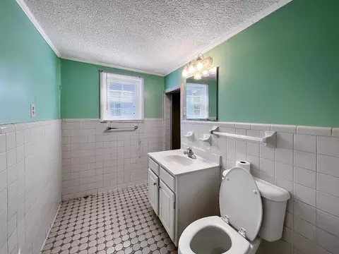 101 E F St, Erwin, NC 28339 photo 10