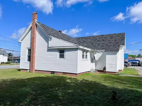 101 E F St, Erwin, NC 28339 photo 2