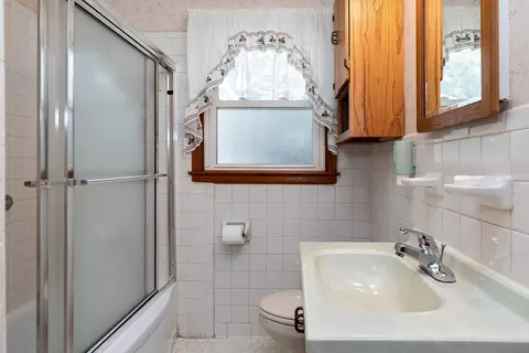 4 Meadowbrook Dr, Durham, NC 27712 photo 16