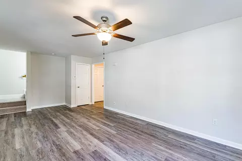 2806 Lutz Ln, Durham, NC 27703 photo 4