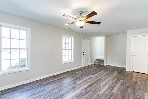 2806 Lutz Ln, Durham, NC 27703 photo 3
