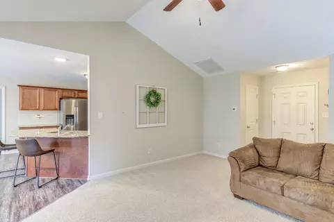 258 Highcroft Cir, Benson, NC 27504 photo 15