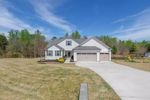258 Highcroft Cir, Benson, NC 27504 photo 1